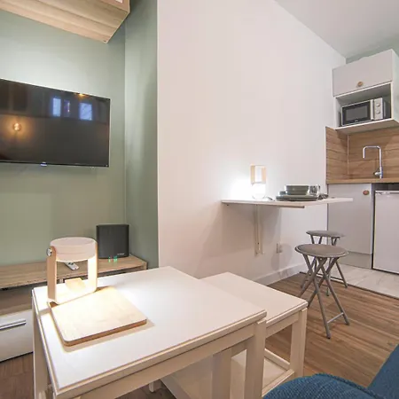 Casa Pluma Near Train Station Cosy
